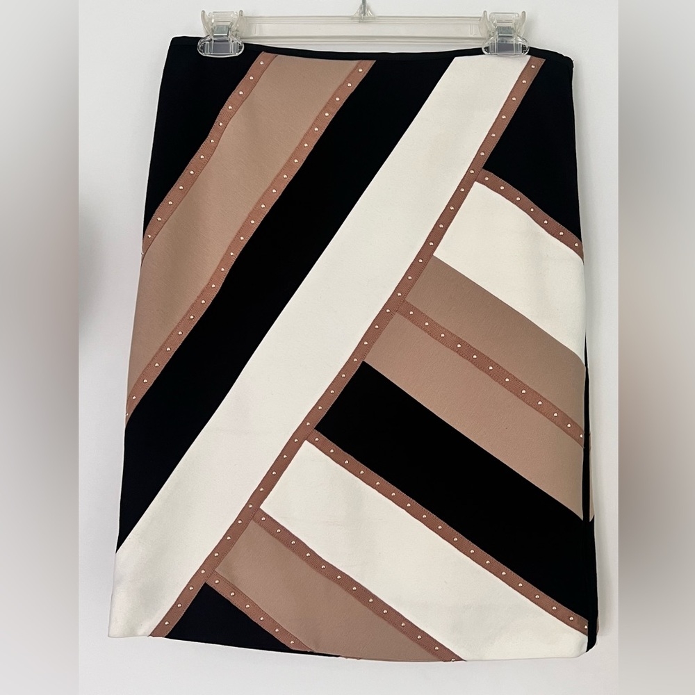 White House Black Market Black and Cream Pencil Skirt